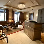 Palace 5*
