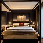 Palace 5*