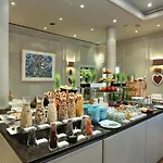 Palace 5*