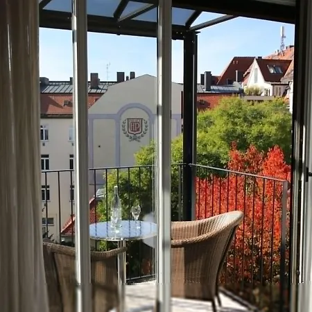 Palace Hotell